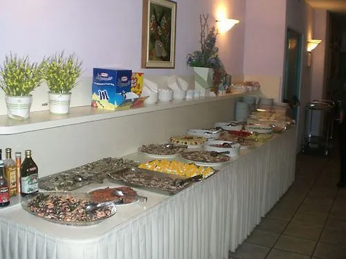 Hotel Prater Cesenatico 3*,  Itália