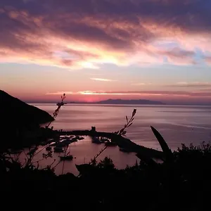 suite-agave-marciana-marina-isola-delba.it-tuscanyhotel.com/